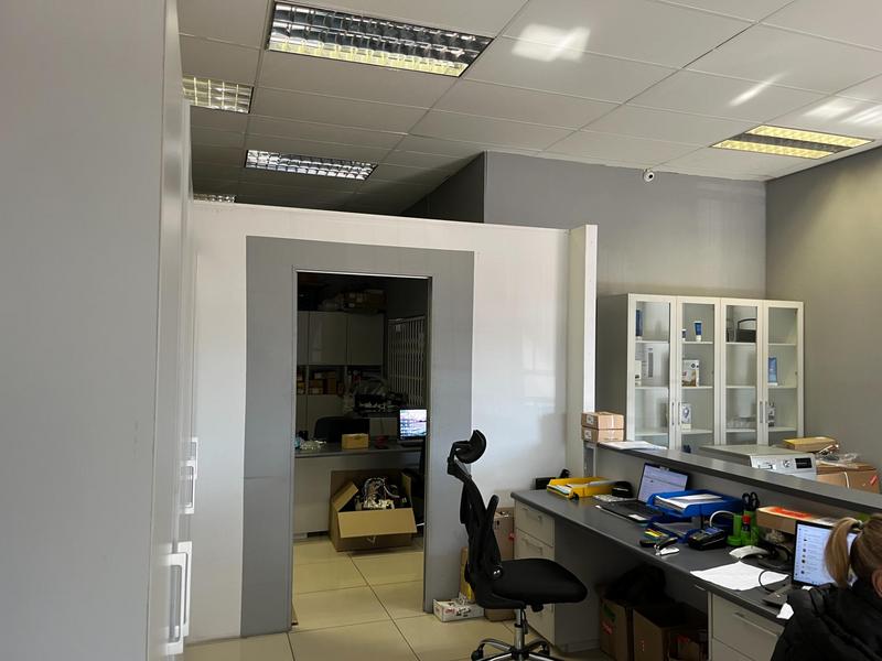To Let Commercial Property for Rent in Montague Gardens Western Cape